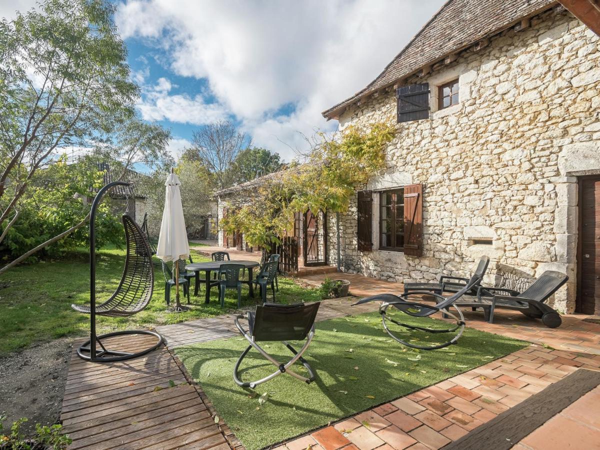 Charming Holiday Home With Pool Monbazillac Eksteriør billede